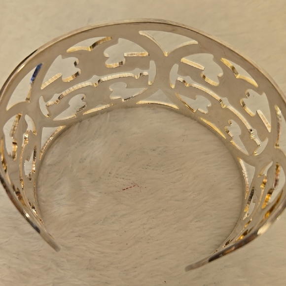 NWOT Tory Burch Silver Plated Cuff Bracelet - Picture 5 of 5